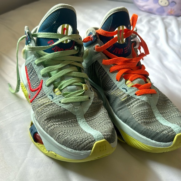 Nike GT jump basketball shoes blue green yellow. Multi colored laces. Mix match. - Picture 1 of 8